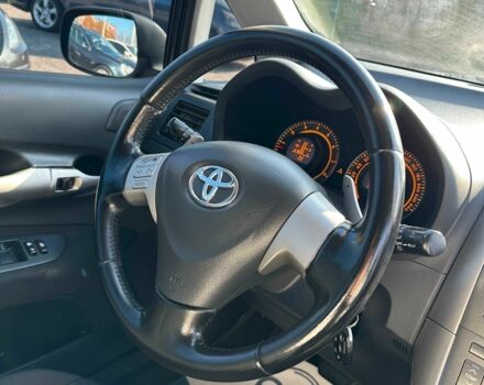 Синий Тойота Аурис, объемом двигателя 1.6 л и пробегом 259 тыс. км за 6500 $, фото 11 на Automoto.ua