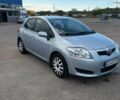 Синий Тойота Аурис, объемом двигателя 1.6 л и пробегом 187 тыс. км за 5500 $, фото 1 на Automoto.ua