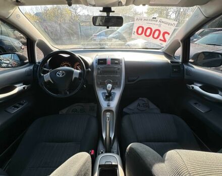 Синий Тойота Аурис, объемом двигателя 1.6 л и пробегом 259 тыс. км за 6500 $, фото 8 на Automoto.ua