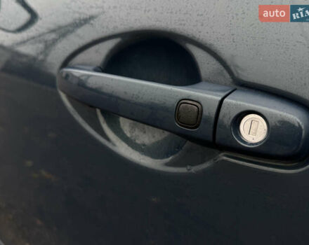 Синий Тойота Аурис, объемом двигателя 2 л и пробегом 180 тыс. км за 6950 $, фото 13 на Automoto.ua