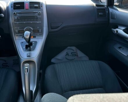 Синий Тойота Аурис, объемом двигателя 1.6 л и пробегом 259 тыс. км за 6500 $, фото 7 на Automoto.ua