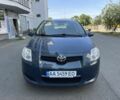Синий Тойота Аурис, объемом двигателя 1.6 л и пробегом 314 тыс. км за 6000 $, фото 6 на Automoto.ua