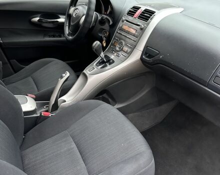 Синий Тойота Аурис, объемом двигателя 1.6 л и пробегом 210 тыс. км за 5350 $, фото 4 на Automoto.ua