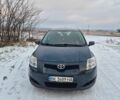 Синій Тойота Ауріс, об'ємом двигуна 2 л та пробігом 250 тис. км за 5500 $, фото 1 на Automoto.ua
