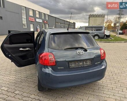 Синій Тойота Ауріс, об'ємом двигуна 0 л та пробігом 249 тис. км за 6300 $, фото 22 на Automoto.ua