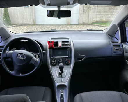 Синій Тойота Ауріс, об'ємом двигуна 1.6 л та пробігом 171 тис. км за 6990 $, фото 29 на Automoto.ua