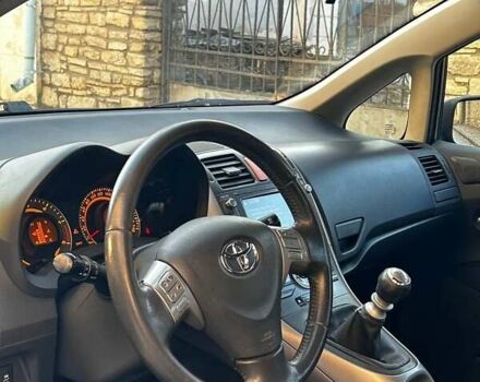 Синий Тойота Аурис, объемом двигателя 2 л и пробегом 265 тыс. км за 6400 $, фото 10 на Automoto.ua