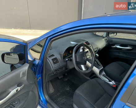 Синій Тойота Ауріс, об'ємом двигуна 1.6 л та пробігом 165 тис. км за 9900 $, фото 12 на Automoto.ua