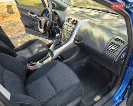 Синий Тойота Аурис, объемом двигателя 1.6 л и пробегом 87 тыс. км за 10300 $, фото 21 на Automoto.ua