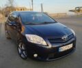 Синий Тойота Аурис, объемом двигателя 2 л и пробегом 214 тыс. км за 6500 $, фото 1 на Automoto.ua