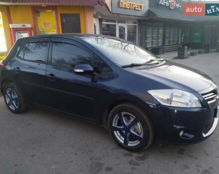 Синій Тойота Ауріс, об'ємом двигуна 2 л та пробігом 211 тис. км за 6800 $, фото 16 на Automoto.ua