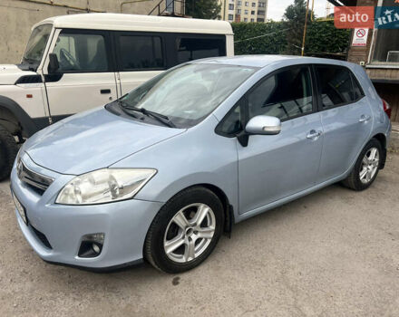 Синий Тойота Аурис, объемом двигателя 1.8 л и пробегом 163 тыс. км за 9900 $, фото 2 на Automoto.ua