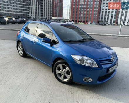 Синій Тойота Ауріс, об'ємом двигуна 1.6 л та пробігом 165 тис. км за 9900 $, фото 7 на Automoto.ua