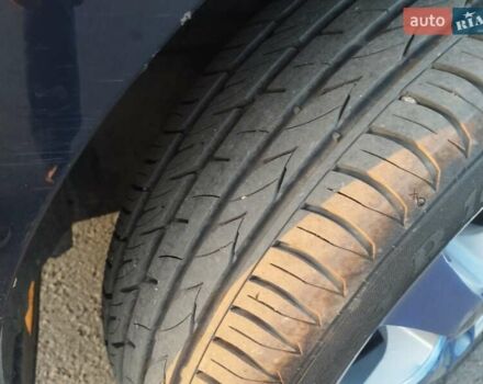 Синий Тойота Аурис, объемом двигателя 2 л и пробегом 211 тыс. км за 7350 $, фото 5 на Automoto.ua