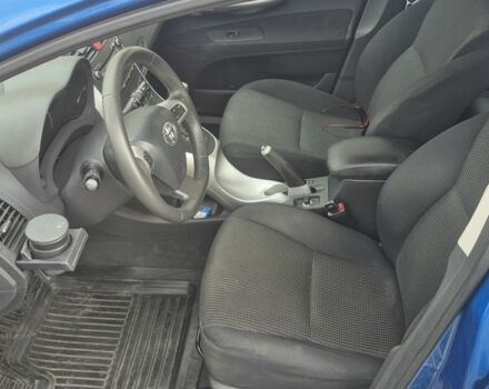 Синий Тойота Аурис, объемом двигателя 1.6 л и пробегом 188 тыс. км за 9400 $, фото 3 на Automoto.ua