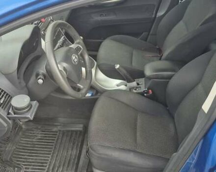 Синій Тойота Ауріс, об'ємом двигуна 1.6 л та пробігом 188 тис. км за 9700 $, фото 2 на Automoto.ua