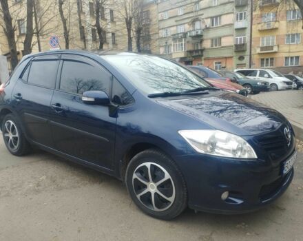 Тойота Ауріс 2010 у Чернівцях на Automoto.ua Синій Тойота Ауріс, об'ємом двигуна 2 л та пробігом 214 тис. км за 6800 $, фото 11 на Automoto.ua