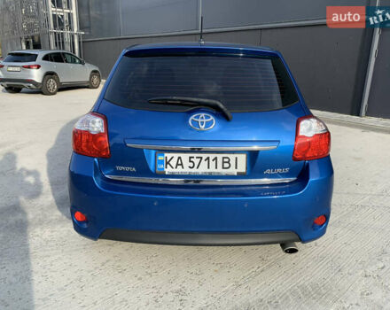 Синій Тойота Ауріс, об'ємом двигуна 1.6 л та пробігом 165 тис. км за 9900 $, фото 4 на Automoto.ua