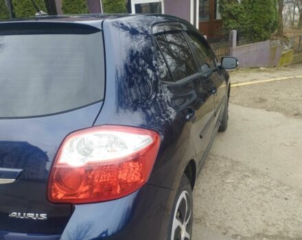 Тойота Ауріс 2010 у Чернівцях на Automoto.ua Синій Тойота Ауріс, об'ємом двигуна 2 л та пробігом 214 тис. км за 6800 $, фото 13 на Automoto.ua