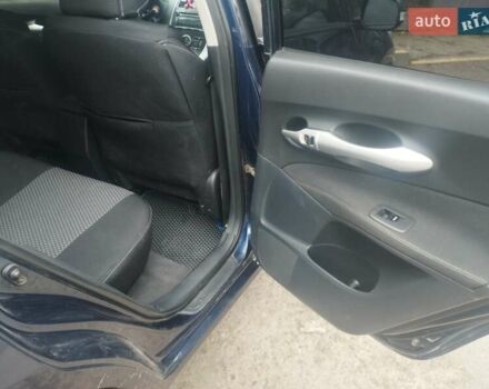 Синій Тойота Ауріс, об'ємом двигуна 2 л та пробігом 211 тис. км за 6800 $, фото 8 на Automoto.ua