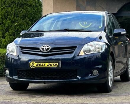 Синій Тойота Ауріс, об'ємом двигуна 1.4 л та пробігом 247 тис. км за 7600 $, фото 2 на Automoto.ua