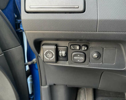 Синій Тойота Ауріс, об'ємом двигуна 1.6 л та пробігом 165 тис. км за 9900 $, фото 18 на Automoto.ua