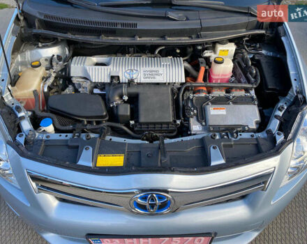 Синій Тойота Ауріс, об'ємом двигуна 1.8 л та пробігом 268 тис. км за 10399 $, фото 8 на Automoto.ua