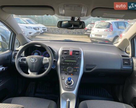 Синій Тойота Ауріс, об'ємом двигуна 1.8 л та пробігом 268 тис. км за 10399 $, фото 37 на Automoto.ua