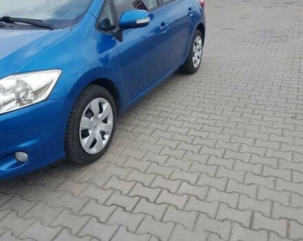 Синий Тойота Аурис, объемом двигателя 1.6 л и пробегом 230 тыс. км за 8300 $, фото 2 на Automoto.ua