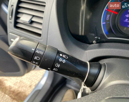 Синій Тойота Ауріс, об'ємом двигуна 1.8 л та пробігом 268 тис. км за 10399 $, фото 70 на Automoto.ua