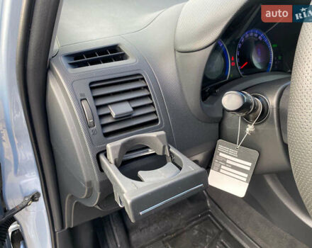 Синій Тойота Ауріс, об'ємом двигуна 1.8 л та пробігом 268 тис. км за 10399 $, фото 67 на Automoto.ua