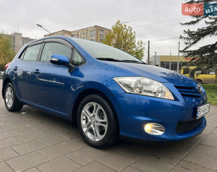 Синий Тойота Аурис, объемом двигателя 1.6 л и пробегом 53 тыс. км за 11900 $, фото 19 на Automoto.ua