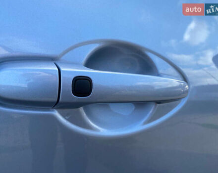 Синій Тойота Ауріс, об'ємом двигуна 1.8 л та пробігом 268 тис. км за 10399 $, фото 28 на Automoto.ua