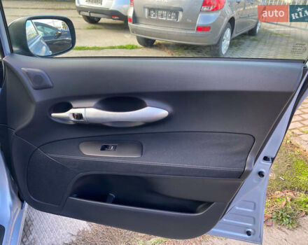 Синій Тойота Ауріс, об'ємом двигуна 1.8 л та пробігом 268 тис. км за 10399 $, фото 27 на Automoto.ua