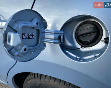 Синій Тойота Ауріс, об'ємом двигуна 1.8 л та пробігом 268 тис. км за 10399 $, фото 4 на Automoto.ua