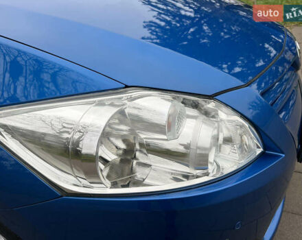 Синий Тойота Аурис, объемом двигателя 1.6 л и пробегом 53 тыс. км за 11900 $, фото 12 на Automoto.ua