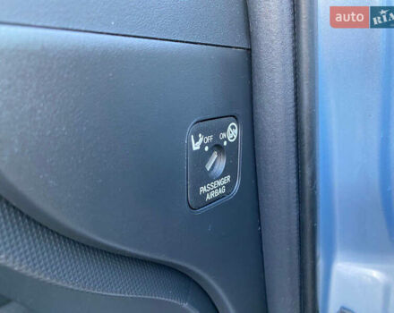 Синій Тойота Ауріс, об'ємом двигуна 1.8 л та пробігом 268 тис. км за 10399 $, фото 29 на Automoto.ua