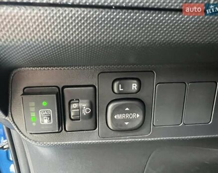 Синий Тойота Аурис, объемом двигателя 1.6 л и пробегом 113 тыс. км за 11600 $, фото 24 на Automoto.ua