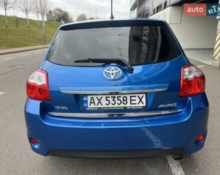 Синий Тойота Аурис, объемом двигателя 1.6 л и пробегом 113 тыс. км за 11600 $, фото 1 на Automoto.ua