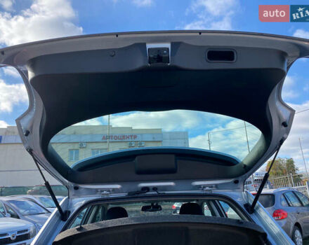 Синій Тойота Ауріс, об'ємом двигуна 1.8 л та пробігом 268 тис. км за 10399 $, фото 46 на Automoto.ua