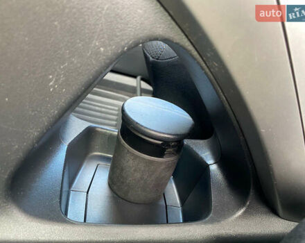 Синій Тойота Ауріс, об'ємом двигуна 1.8 л та пробігом 268 тис. км за 10399 $, фото 50 на Automoto.ua