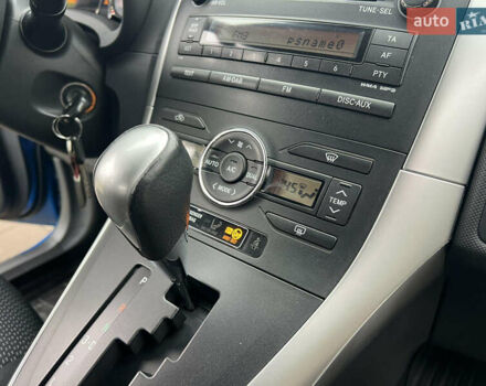 Синий Тойота Аурис, объемом двигателя 1.6 л и пробегом 53 тыс. км за 11900 $, фото 36 на Automoto.ua