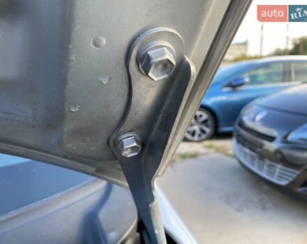 Синій Тойота Ауріс, об'ємом двигуна 1.8 л та пробігом 268 тис. км за 10399 $, фото 10 на Automoto.ua