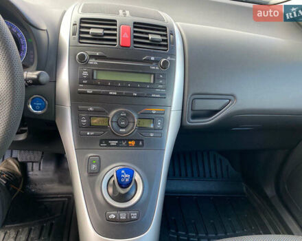 Синій Тойота Ауріс, об'ємом двигуна 1.8 л та пробігом 268 тис. км за 10399 $, фото 66 на Automoto.ua