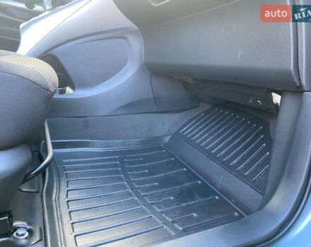Синій Тойота Ауріс, об'ємом двигуна 1.8 л та пробігом 268 тис. км за 10399 $, фото 18 на Automoto.ua