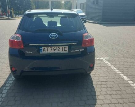 Синий Тойота Аурис, объемом двигателя 1.8 л и пробегом 220 тыс. км за 10260 $, фото 2 на Automoto.ua