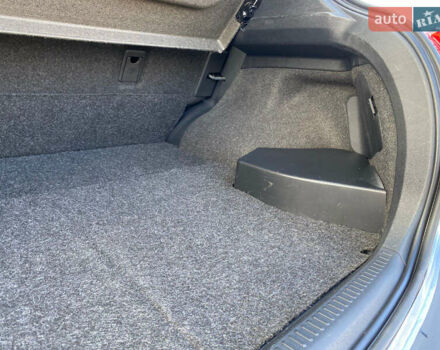 Синій Тойота Ауріс, об'ємом двигуна 1.8 л та пробігом 268 тис. км за 10399 $, фото 41 на Automoto.ua