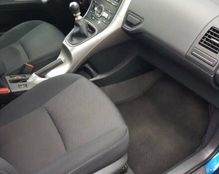 Синий Тойота Аурис, объемом двигателя 1.6 л и пробегом 230 тыс. км за 8300 $, фото 12 на Automoto.ua