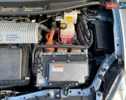 Синій Тойота Ауріс, об'ємом двигуна 1.8 л та пробігом 268 тис. км за 10399 $, фото 2 на Automoto.ua