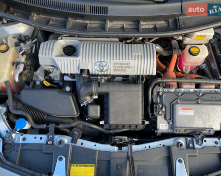 Синій Тойота Ауріс, об'ємом двигуна 1.8 л та пробігом 268 тис. км за 10399 $, фото 6 на Automoto.ua